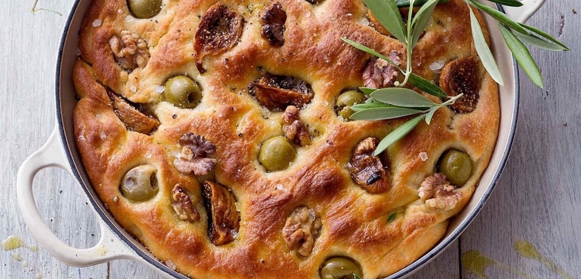 Focaccia recept van Le Creuset voor de braadpan Campagnard